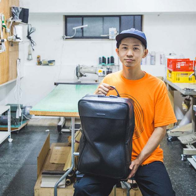 Vol.1_Interview : Dai Naruse / Leather Craftsman – objcts.io