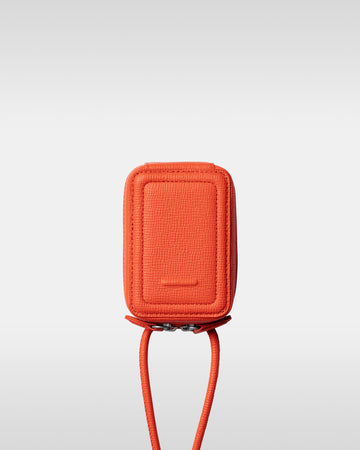 レザーストラップ付iPhoneアクセサリー - キャロットオレンジ
