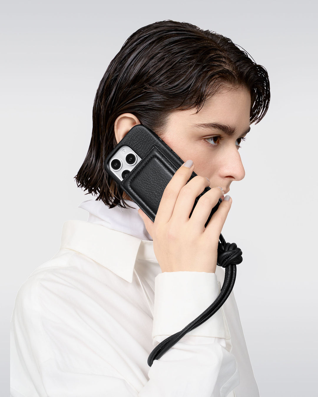 レザーストラップ + iPhoneケースセット - ブラック