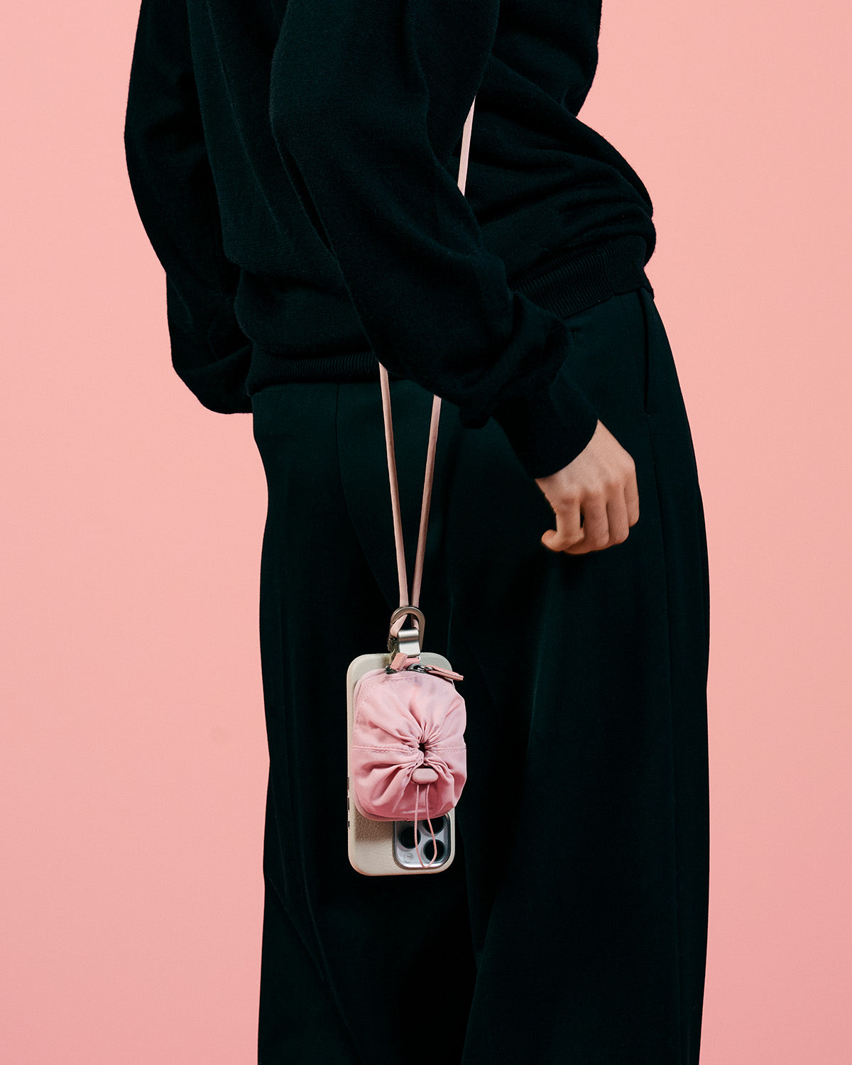 iPhone 17 / 16 / 15対応 レザーケースセット｜着脱ストラップ付き