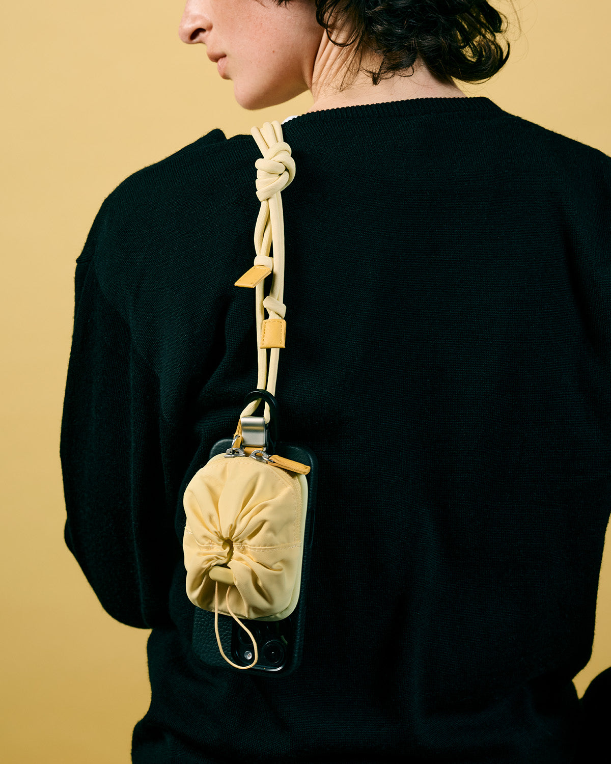 iPhone 17 / 16 / 15対応 レザーケースセット｜着脱ストラップ付き