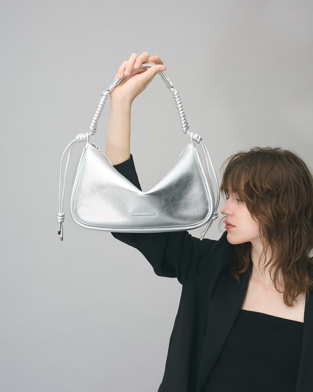 エッセンシャル レザーワンショルダー