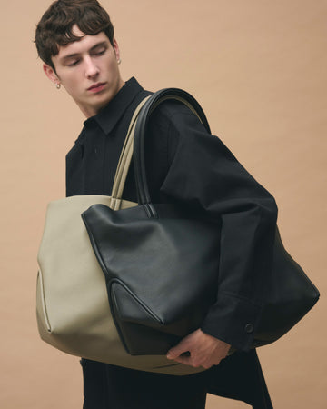 エッセンシャル デイリートート ラージ