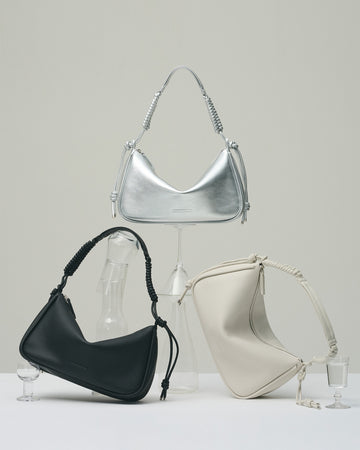 エッセンシャル レザーワンショルダー