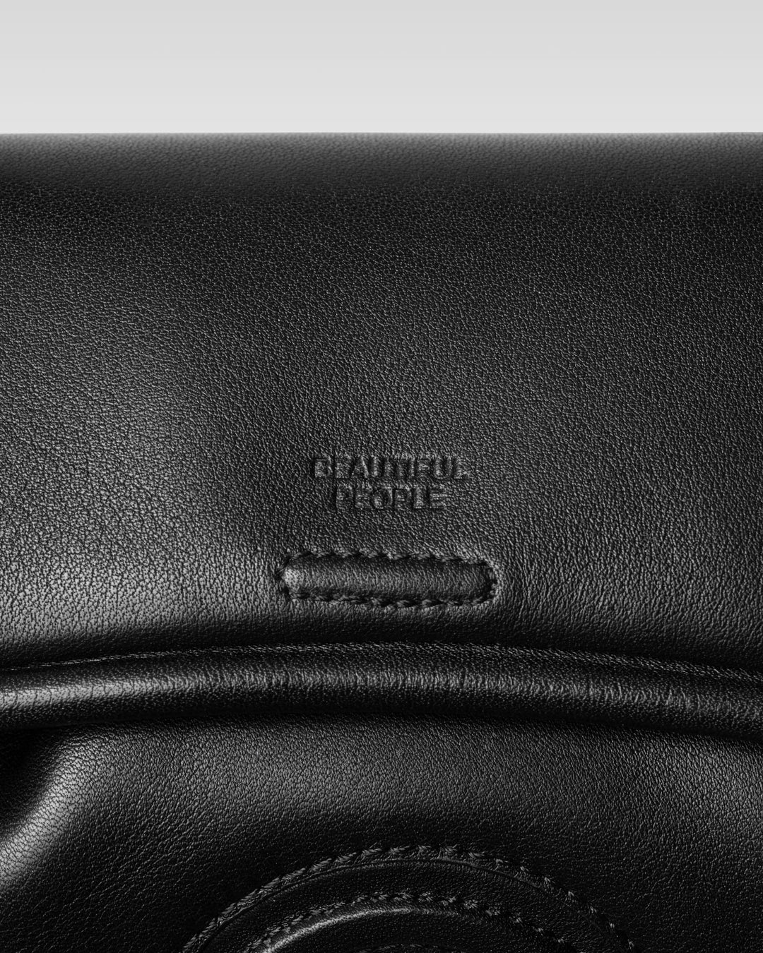 beautiful people × objcts.io DENWA leather bag