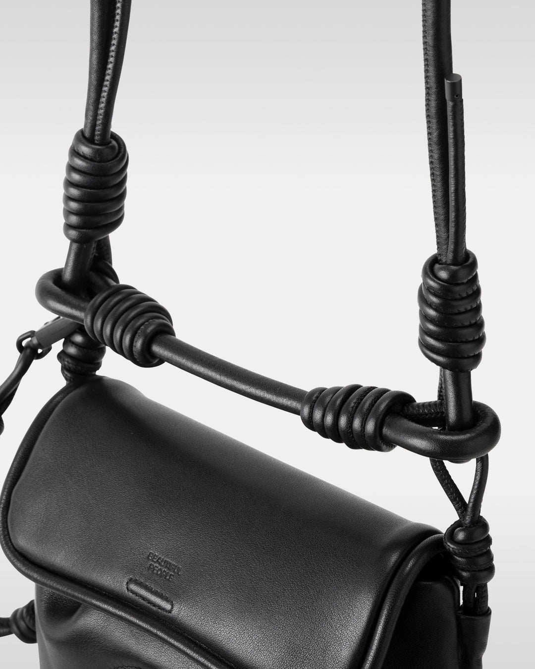 beautiful people × objcts.io DENWA leather bag