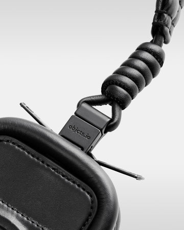 beautiful people × objcts.io MagWear headphone leather purse