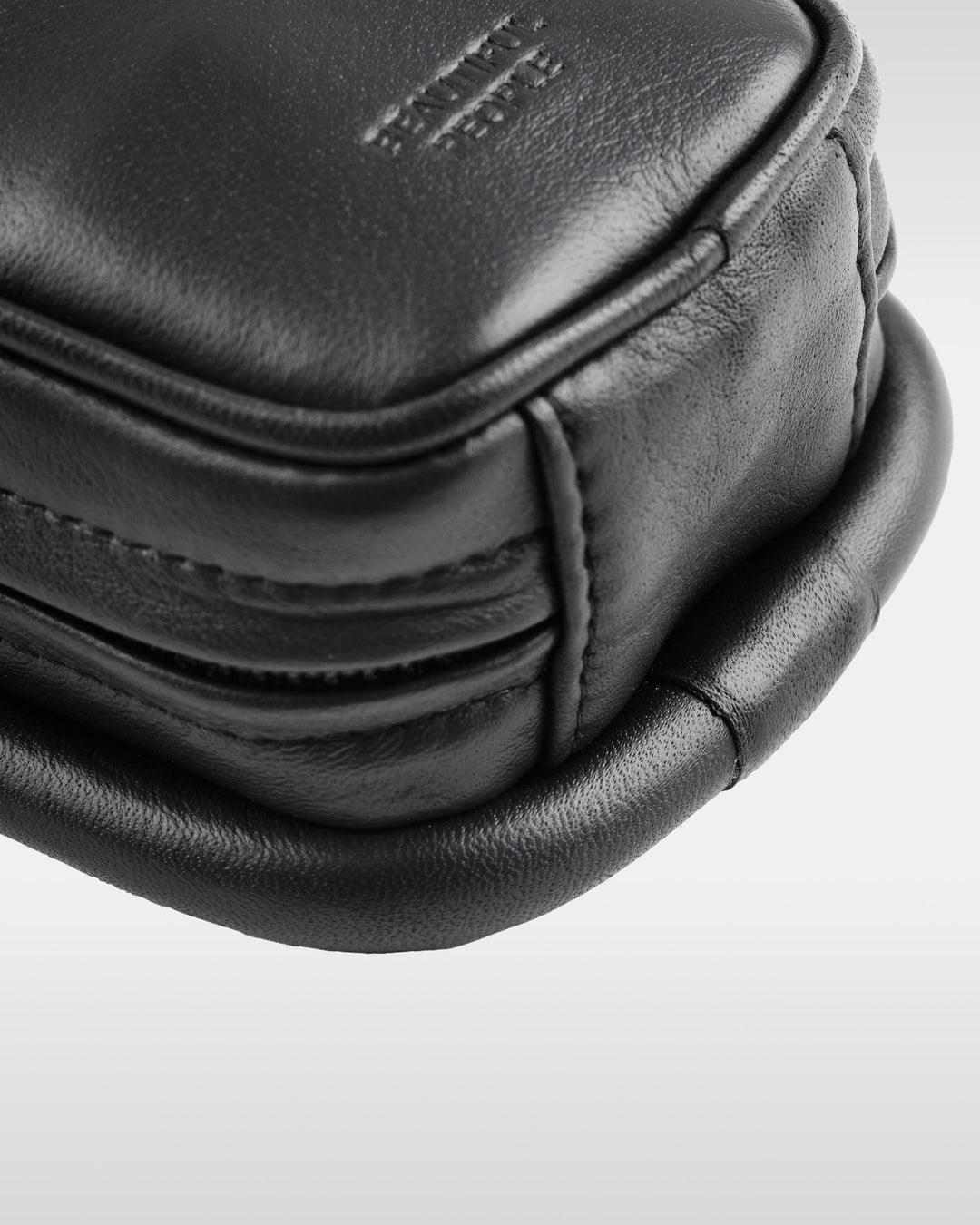 beautiful people × objcts.io MagWear headphone leather purse