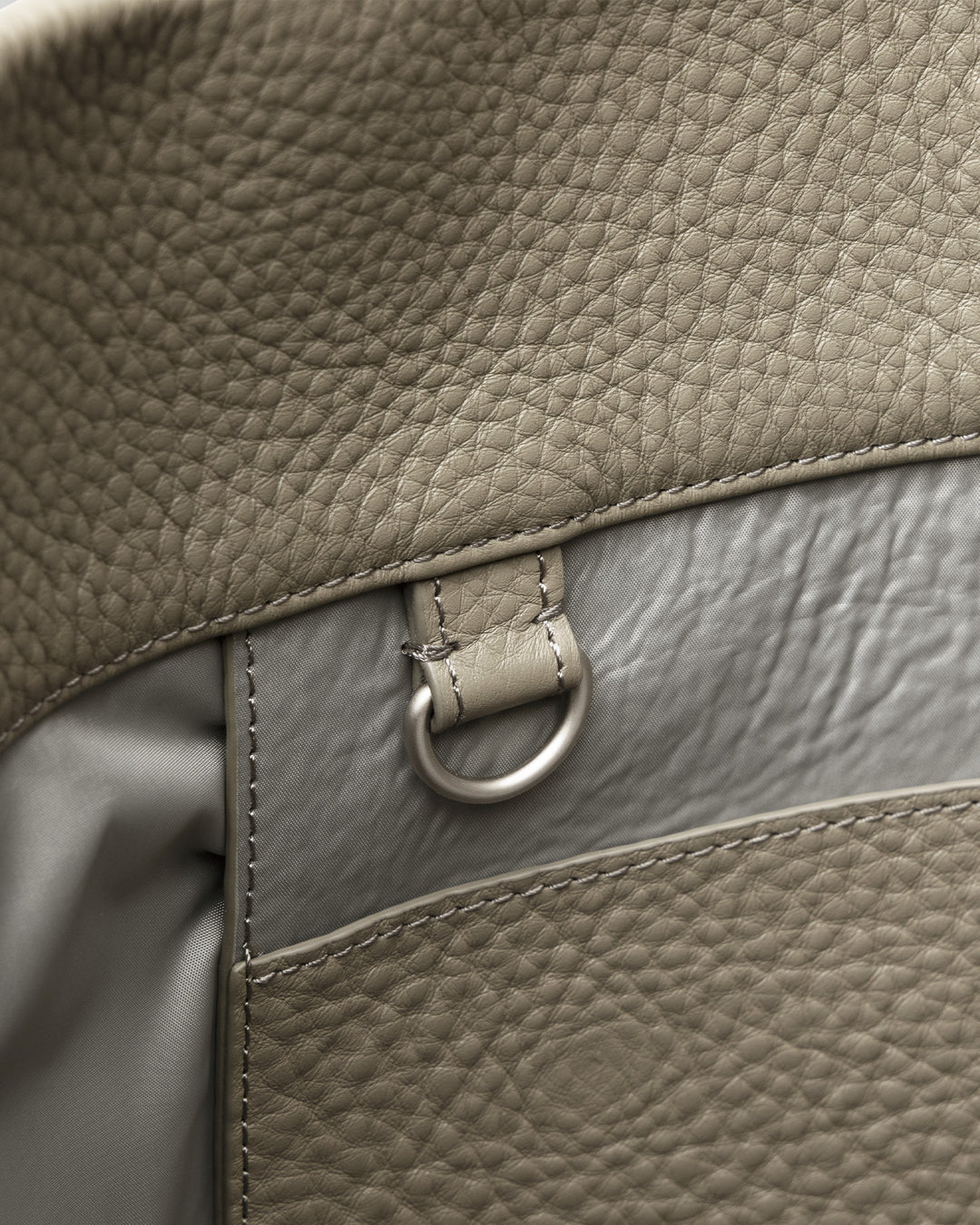 エッセンシャル デイリーホーボー ラージ