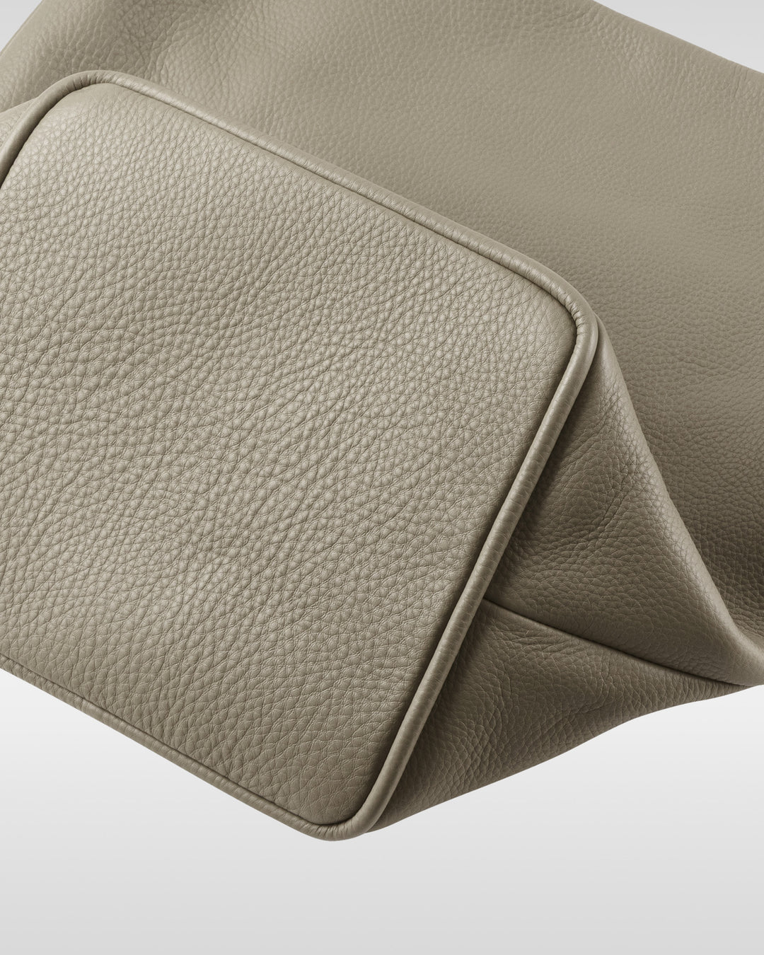 エッセンシャル デイリーホーボー ラージ