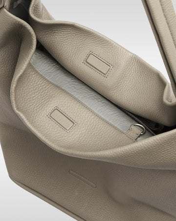 エッセンシャル デイリーホーボー ラージ