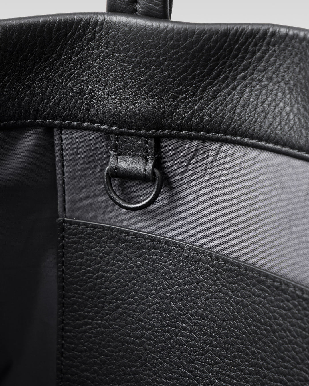 エッセンシャル デイリートート ラージ