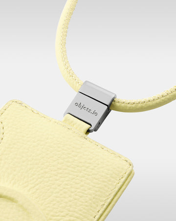 デタッチャブルストラップ付iPhoneアクセサリー - バターイエロー