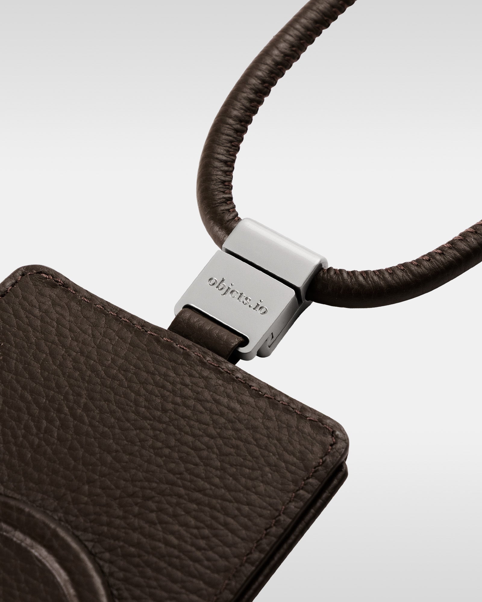 レザー製 iPhoneケース セット / 着脱可能ストラップ付スマホケース