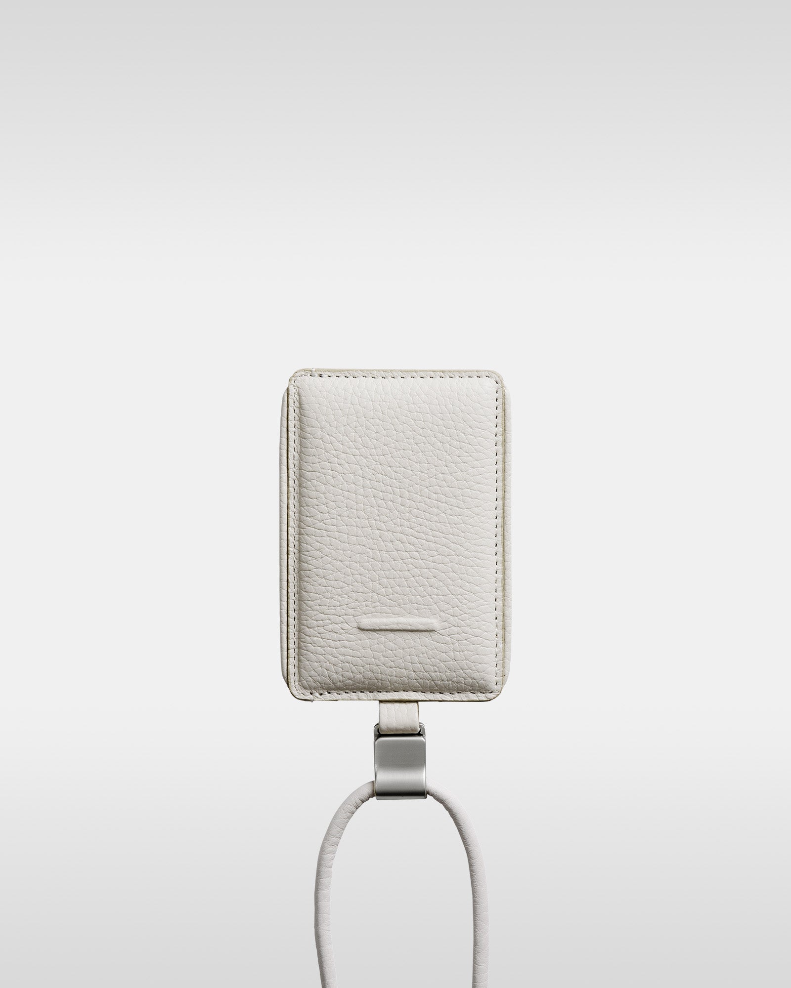 objects.io カラビナ付ケースとストラップセット　iPhone16pro leatherstrap_iPhonecase-