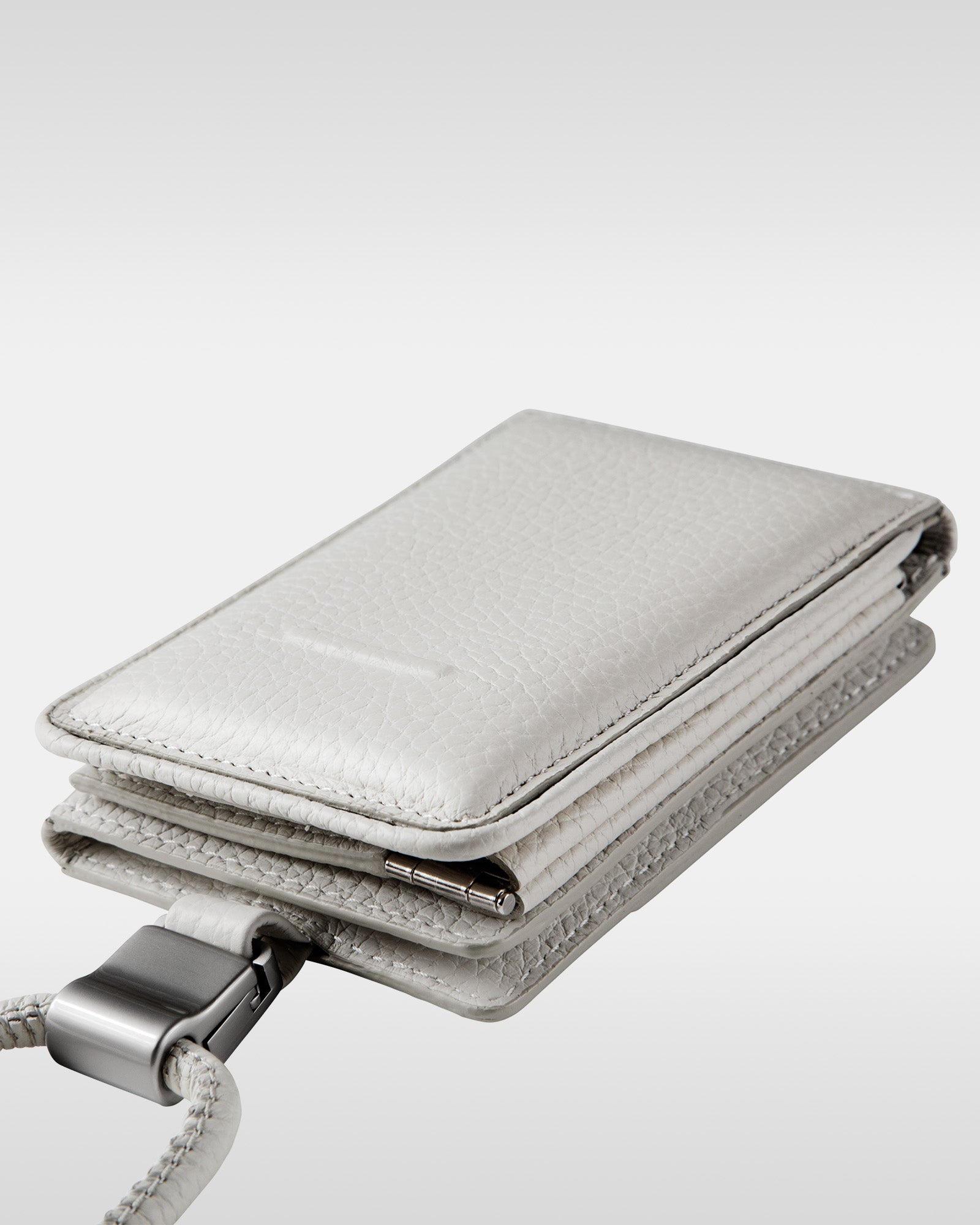 レザー製 iPhoneケース セット / 着脱可能ストラップ付スマホケース