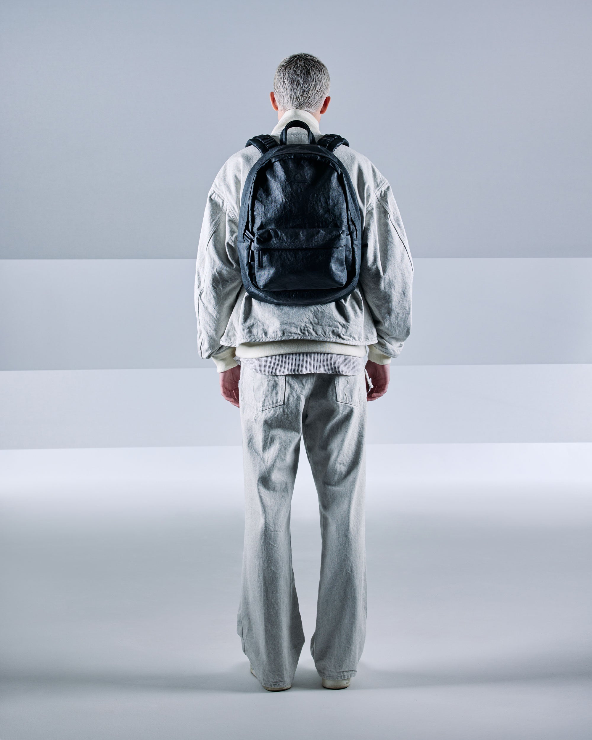 meanswhile × objcts.io ダイニーマ®レザー-Daypack 