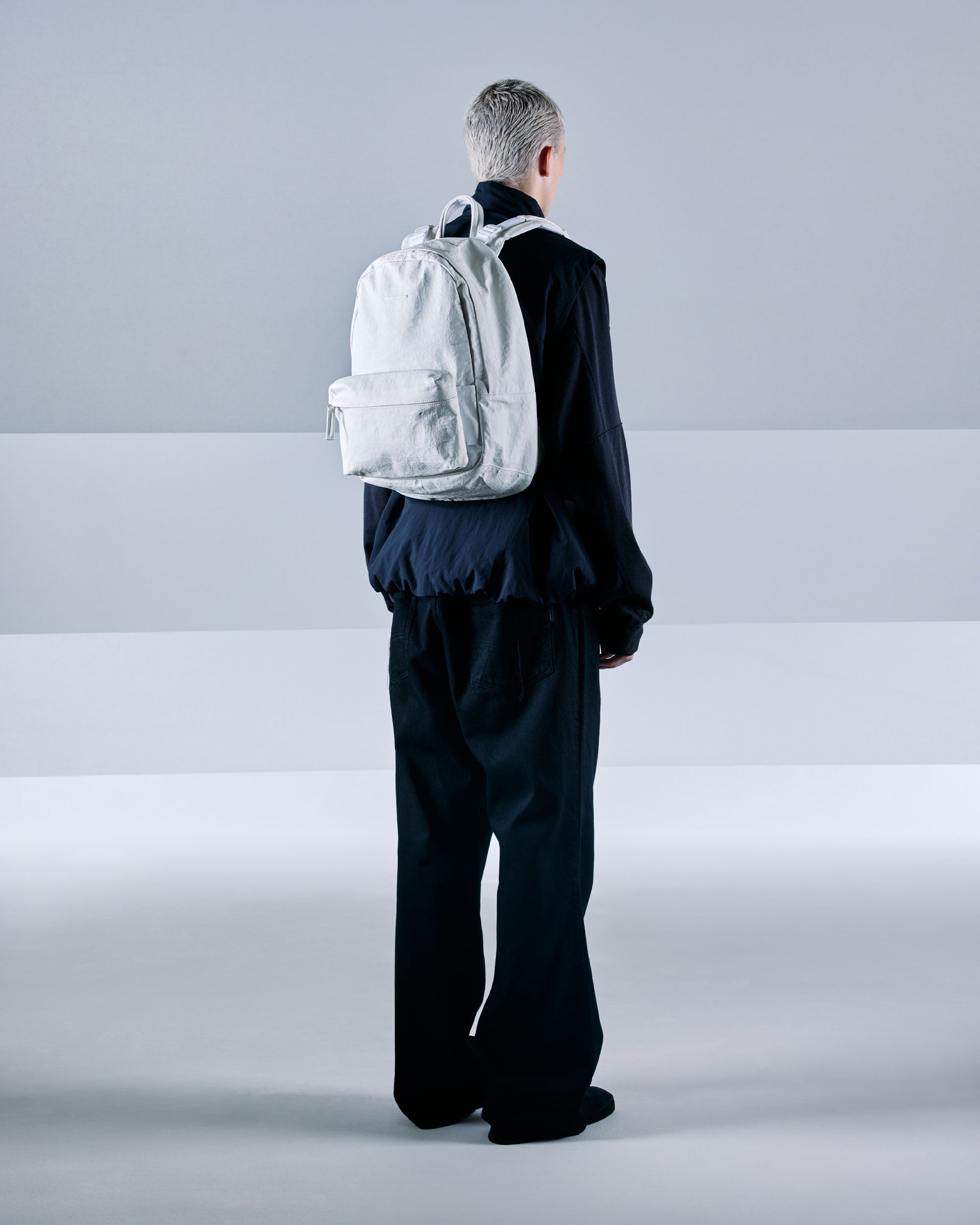 meanswhile × objcts.io ダイニーマ®レザー-Daypack 