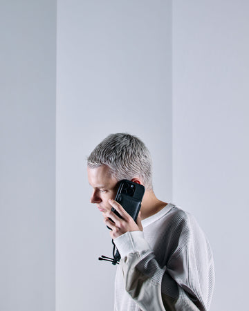 デタッチャブルストラップ + iPhoneケースセット objcts.io × meanswhile ダイニーマ®レザーウォレット - ブラック