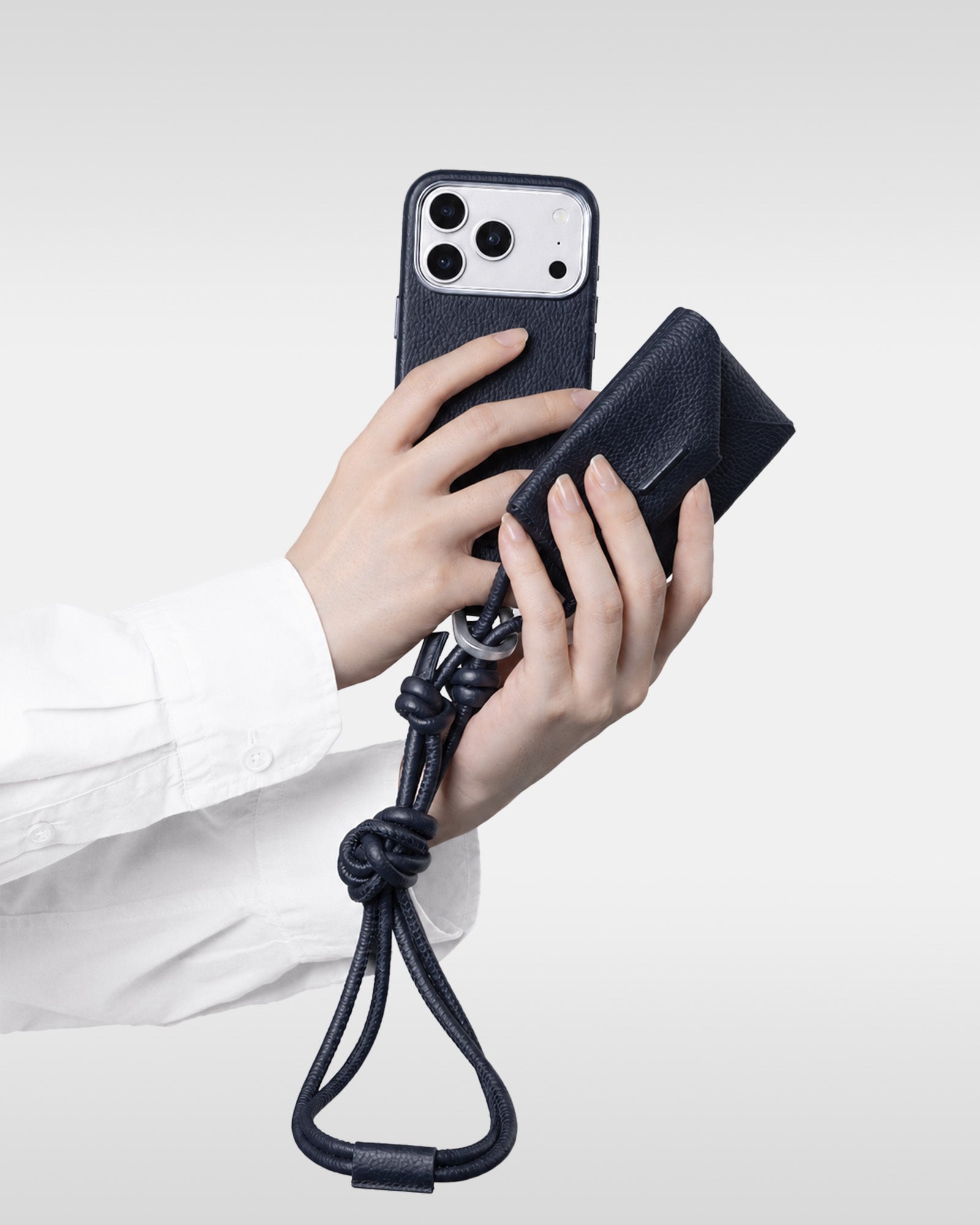 アジャスタブルレザーストラップ + iPhoneケースセット - エンベロープ