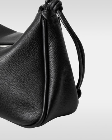 エッセンシャル レザーワンショルダー