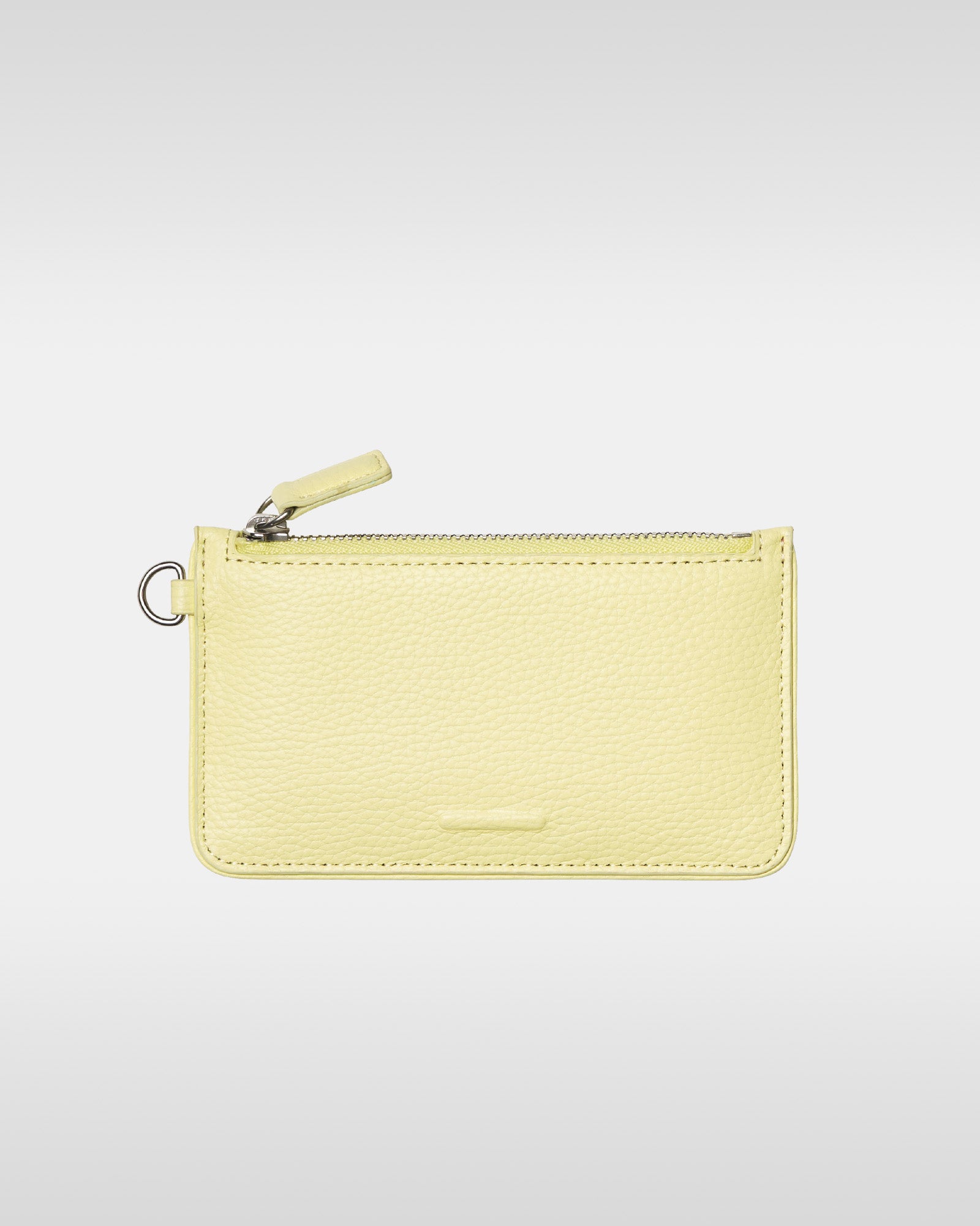 マイクロフラグメントケース｜カード収納力に優れた薄型レザー