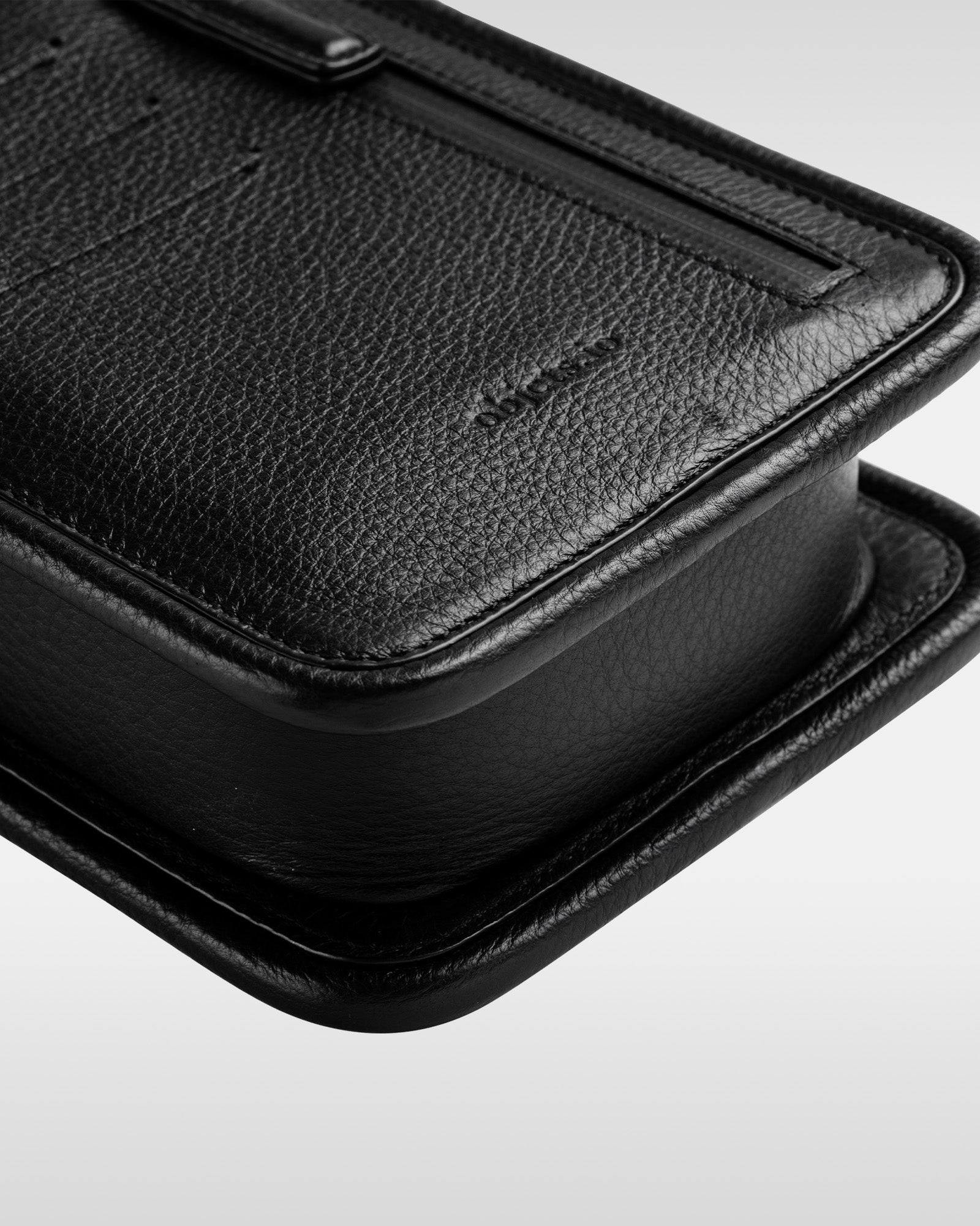 【極美品✨】objects.io ウォレットバッグ ショルダーバッグ シボ革 黒 ウォレットバッグ ワイド / スマホショルダー – objcts.io