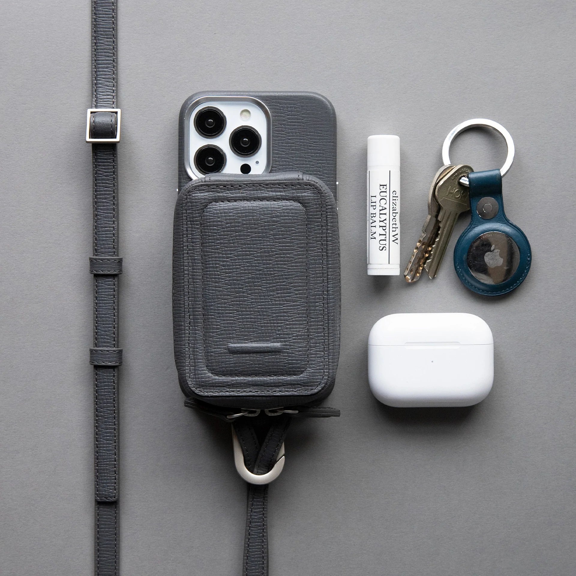 アジャスタブルレザーストラップ付iPhoneアクセサリー - グレー